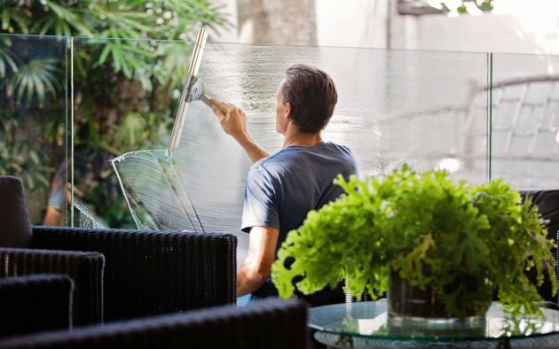 adult cleaning flora